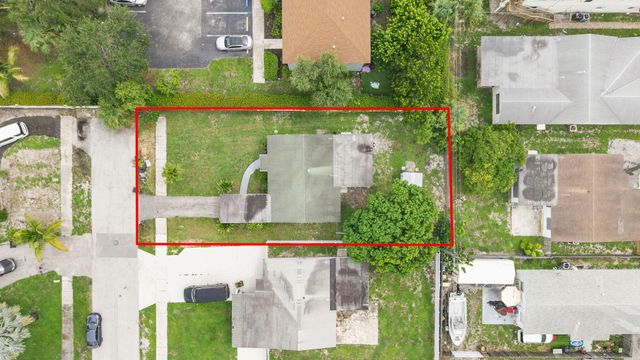 441 NW 2ND Avenue, Deerfield Beach, FL 33441