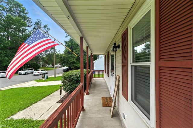 613 Cristal DR, Newport News, VA 23608