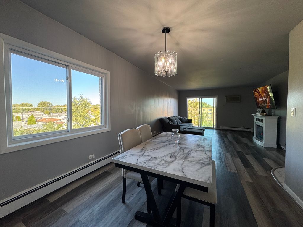 6630 S Brainard Avenue 407, Countryside, IL 60525 — photo 5