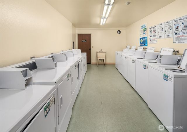 4501 Grandview Drive W #T-105, University Place, WA 98466