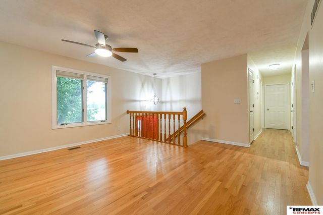 821 W Harvest Drive, Lincoln, NE 68521