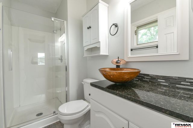 821 W Harvest Drive, Lincoln, NE 68521