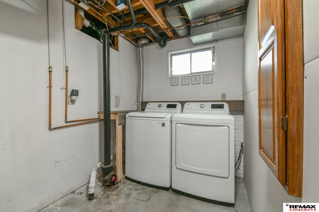 821 W Harvest Drive, Lincoln, NE 68521