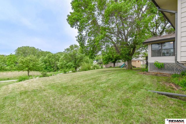 821 W Harvest Drive, Lincoln, NE 68521