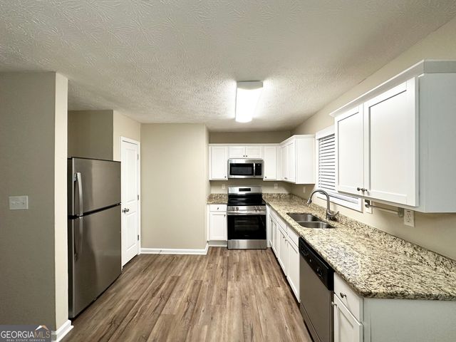 5468 Pepperwood Court, Stone Mountain, GA 30087