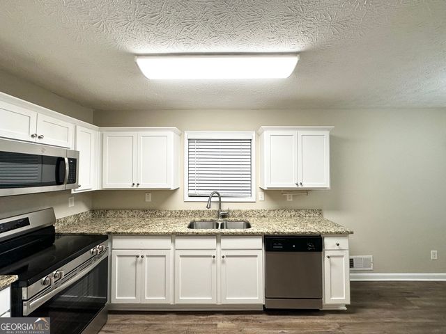 5468 Pepperwood Court, Stone Mountain, GA 30087