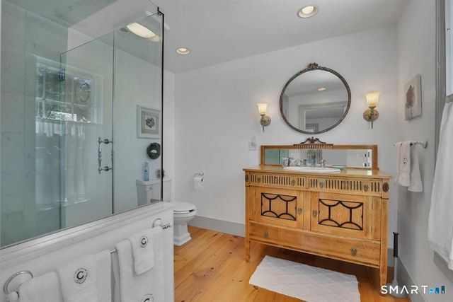 30 Knowles Road, East Hampton, CT 06424