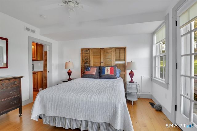 30 Knowles Road, East Hampton, CT 06424