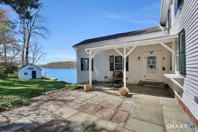 30 Knowles Road, East Hampton, CT 06424