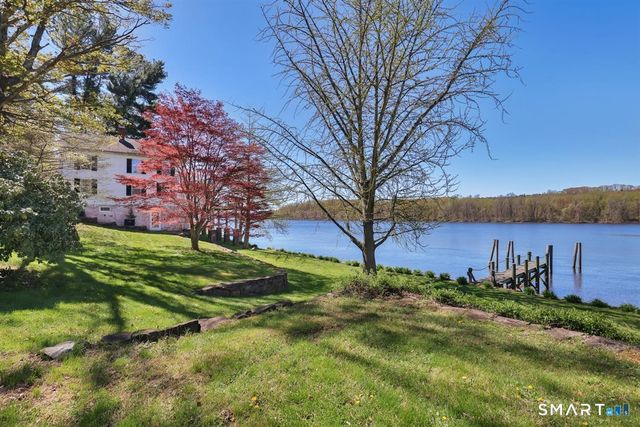 30 Knowles Road, East Hampton, CT 06424