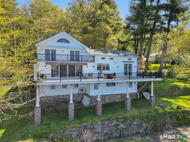 30 Knowles Road, East Hampton, CT 06424