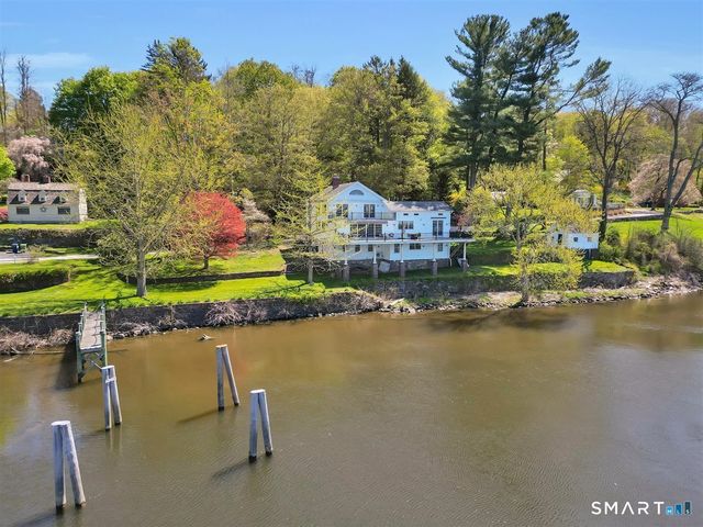 30 Knowles Road, East Hampton, CT 06424