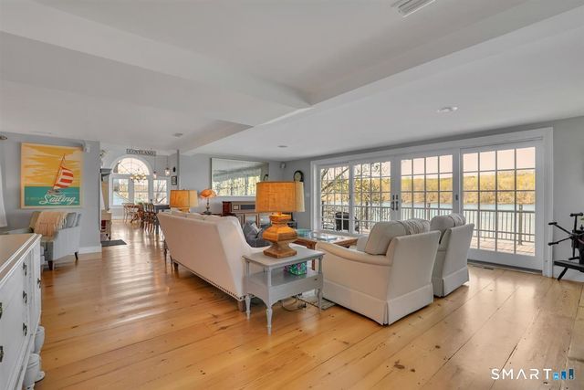 30 Knowles Road, East Hampton, CT 06424