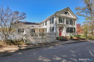 30 Knowles Road, East Hampton, CT 06424