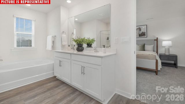 11515 Cardinal Creek Avenue, Charlotte, NC 28215