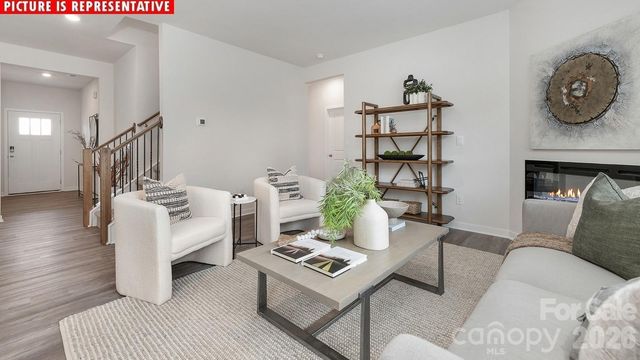 11515 Cardinal Creek Avenue, Charlotte, NC 28215