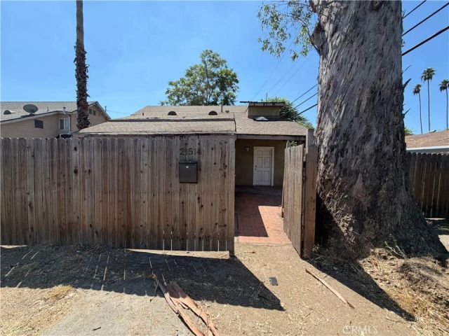 21514 Cohasset Street, Canoga Park, CA 91303