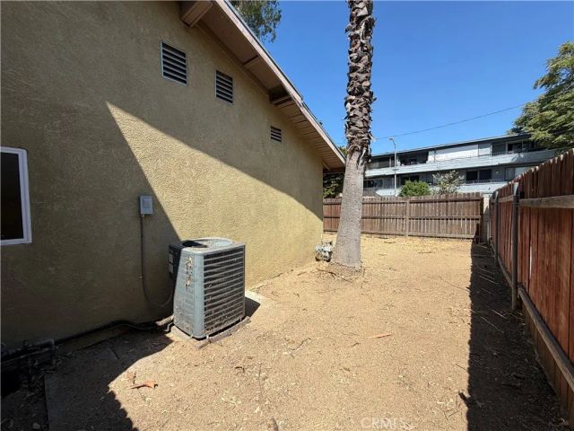 21514 Cohasset Street, Canoga Park, CA 91303