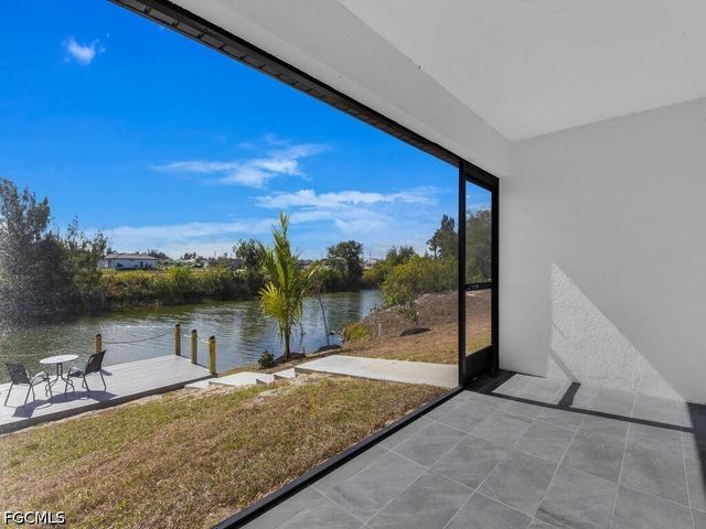 106 NW 20th ST, Cape Coral, FL 33993