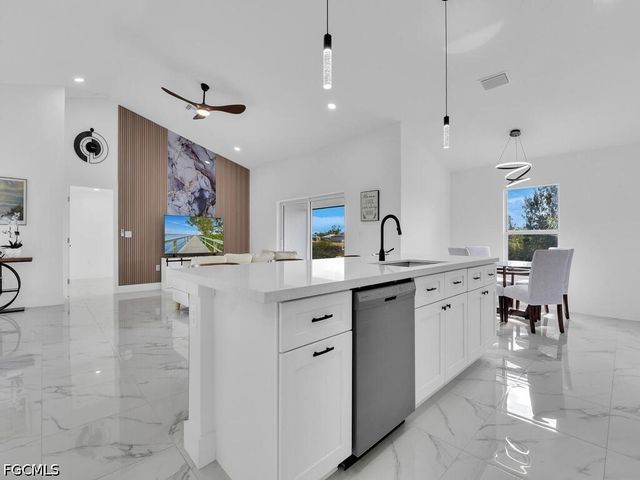 106 NW 20th ST, Cape Coral, FL 33993