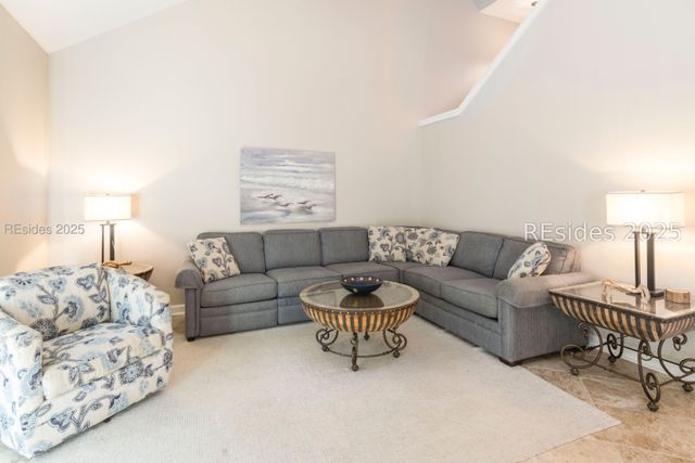 101 Lighthouse Rd Apt 2245, Hilton Head Island, SC 29928