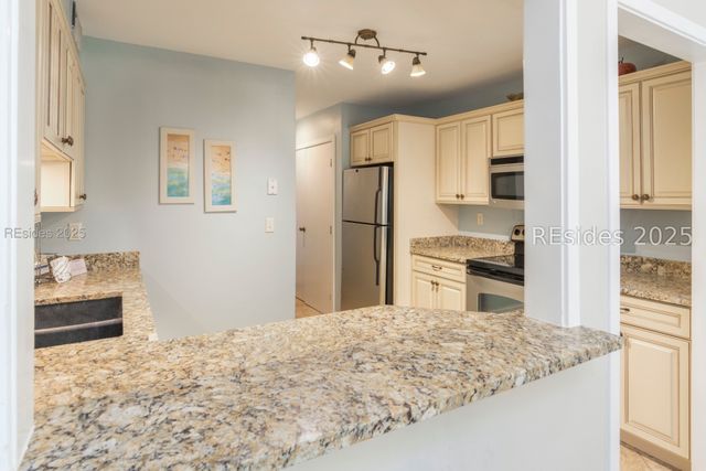 101 Lighthouse Rd Apt 2245, Hilton Head Island, SC 29928