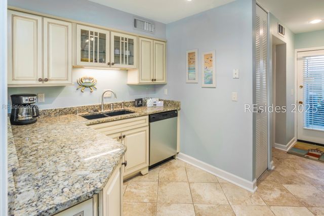 101 Lighthouse Rd Apt 2245, Hilton Head Island, SC 29928