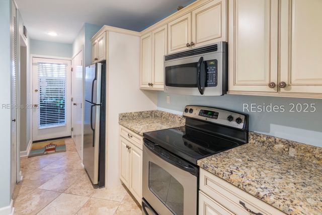 101 Lighthouse Rd Apt 2245, Hilton Head Island, SC 29928