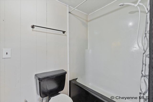 516 E 4TH ST, Cheyenne, WY 82007