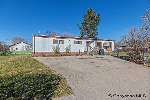 516 E 4TH ST, Cheyenne, WY 82007