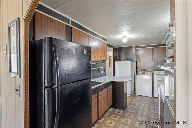 516 E 4TH ST, Cheyenne, WY 82007