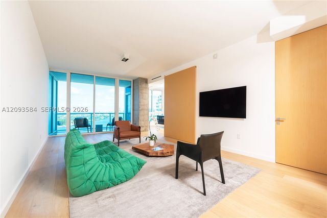 100 S Pointe Dr 1802, Miami Beach, FL 33139
