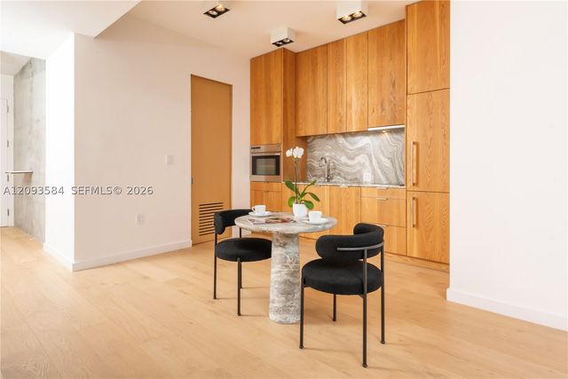 100 S Pointe Dr 1802, Miami Beach, FL 33139