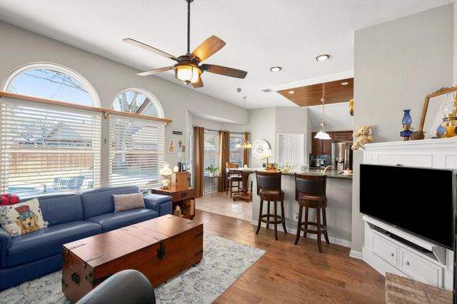 506 Cedar LN, Pflugerville, TX 78660