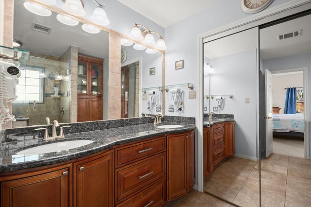 506 Cedar LN, Pflugerville, TX 78660