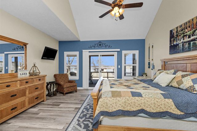 300 Weavers Cove, Livingston, TX 77351