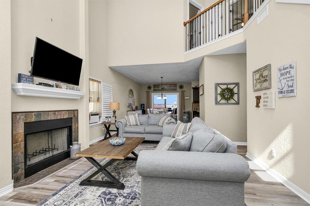 300 Weavers Cove, Livingston, TX 77351