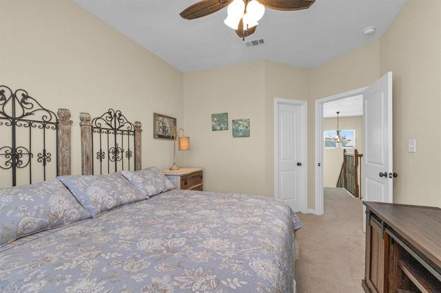 300 Weavers Cove, Livingston, TX 77351