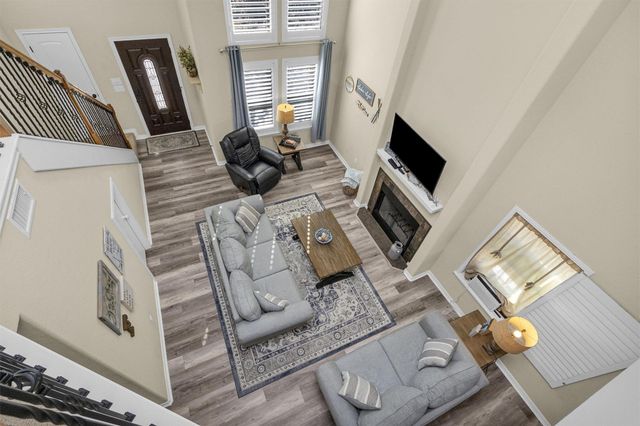 300 Weavers Cove, Livingston, TX 77351