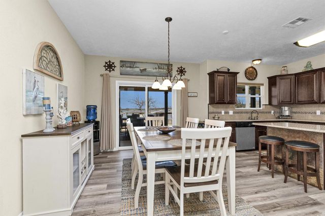 300 Weavers Cove, Livingston, TX 77351