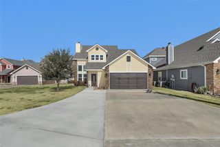 300 Weavers Cove, Livingston, TX 77351