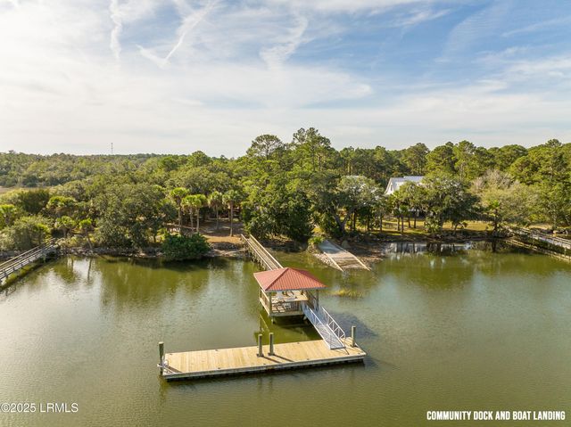 52 Old Smugglers Wharf Road, St. Helena Island, SC 29920