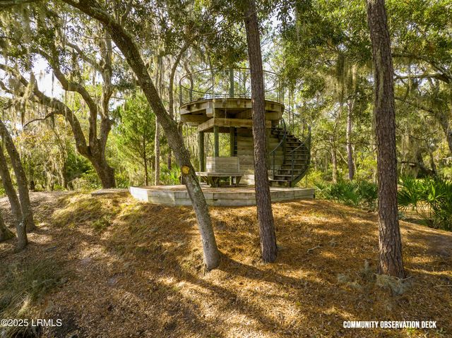 52 Old Smugglers Wharf Road, St. Helena Island, SC 29920
