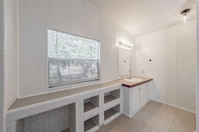 417 Wood River Road, Millsap, TX 76066
