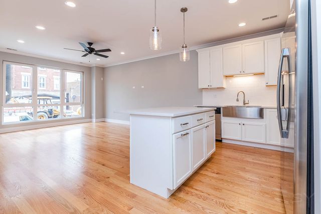 2307 W 19th Street 3, Chicago, IL 60608