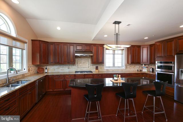 612 MEEHAN DR, Warrington, PA 18976