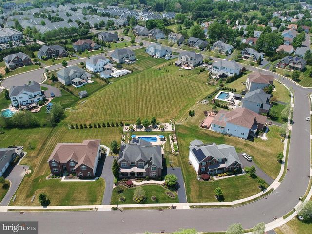 612 MEEHAN DR, Warrington, PA 18976