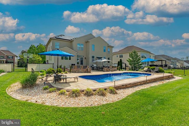 612 MEEHAN DR, Warrington, PA 18976