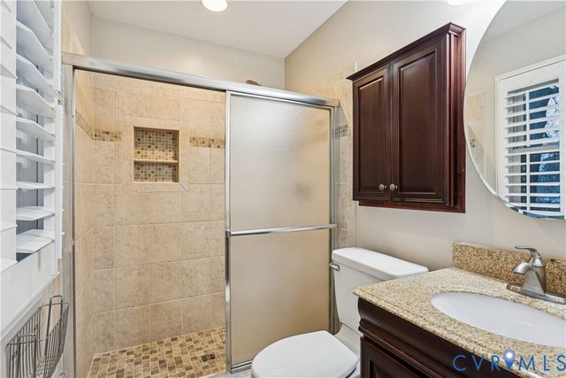 2 Coffman Cir, Hampton, VA 23669