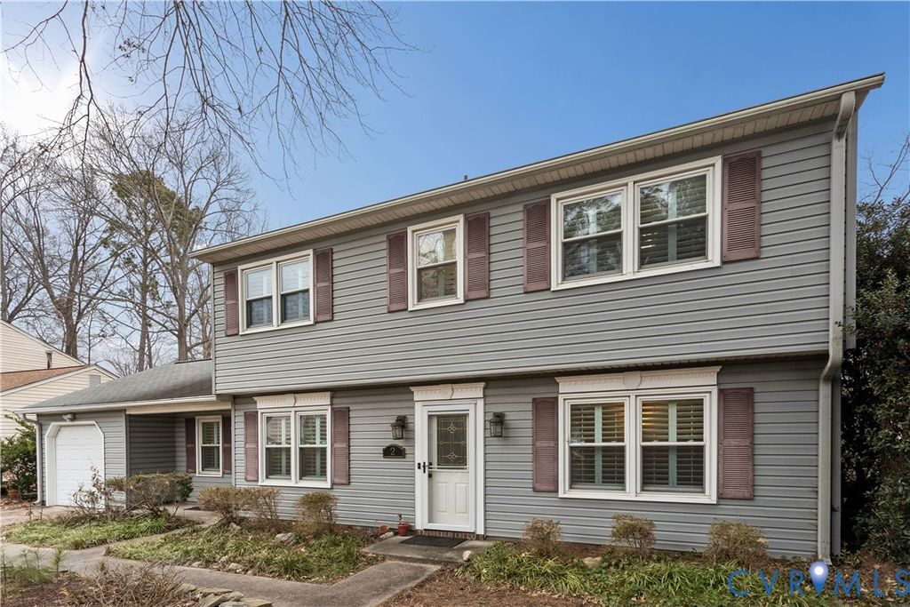 2 Coffman Cir, Hampton, VA 23669